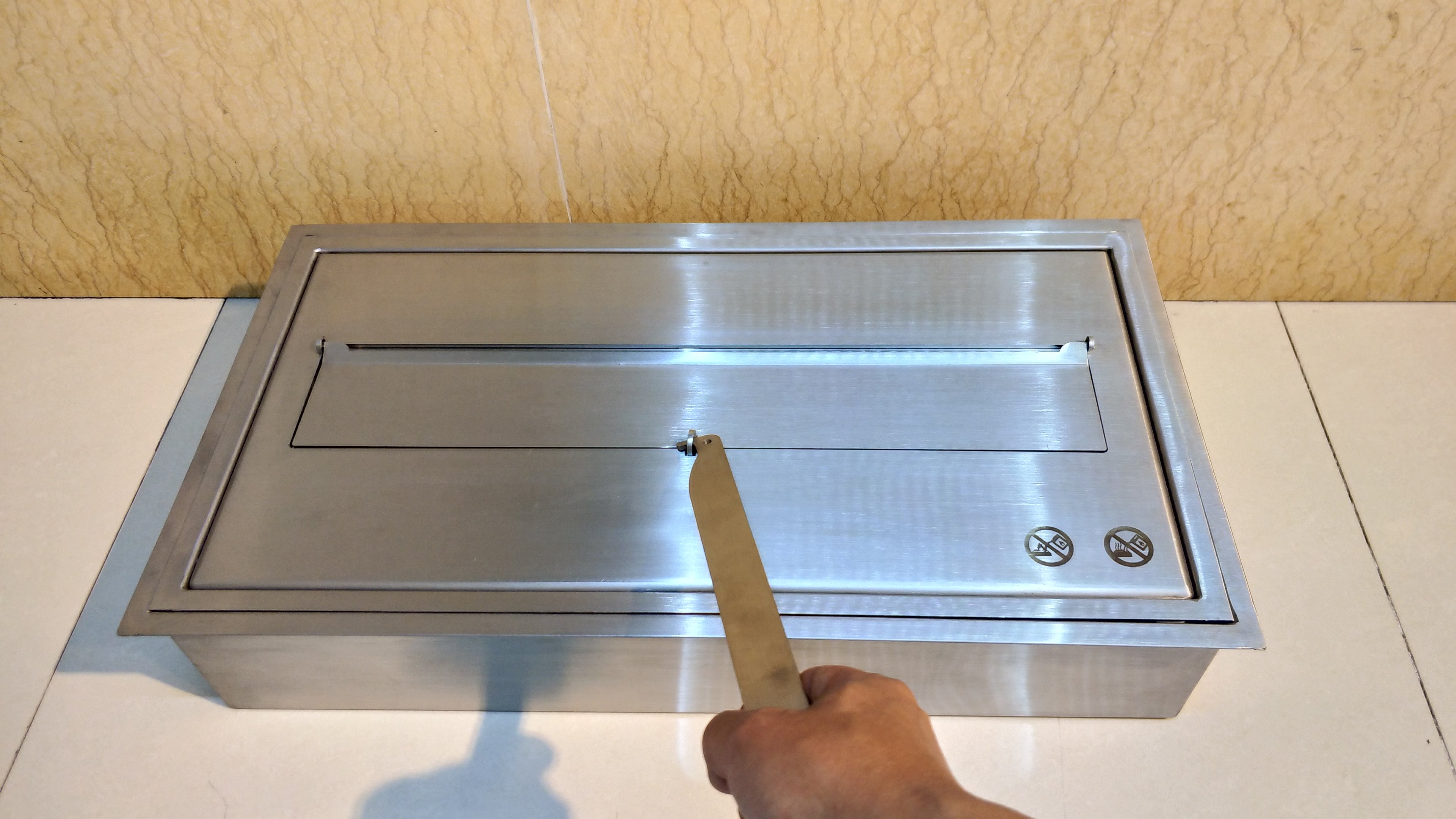 SXFireplace Moderner, ventloser Kaminbrennereinsatz aus Edelstahl