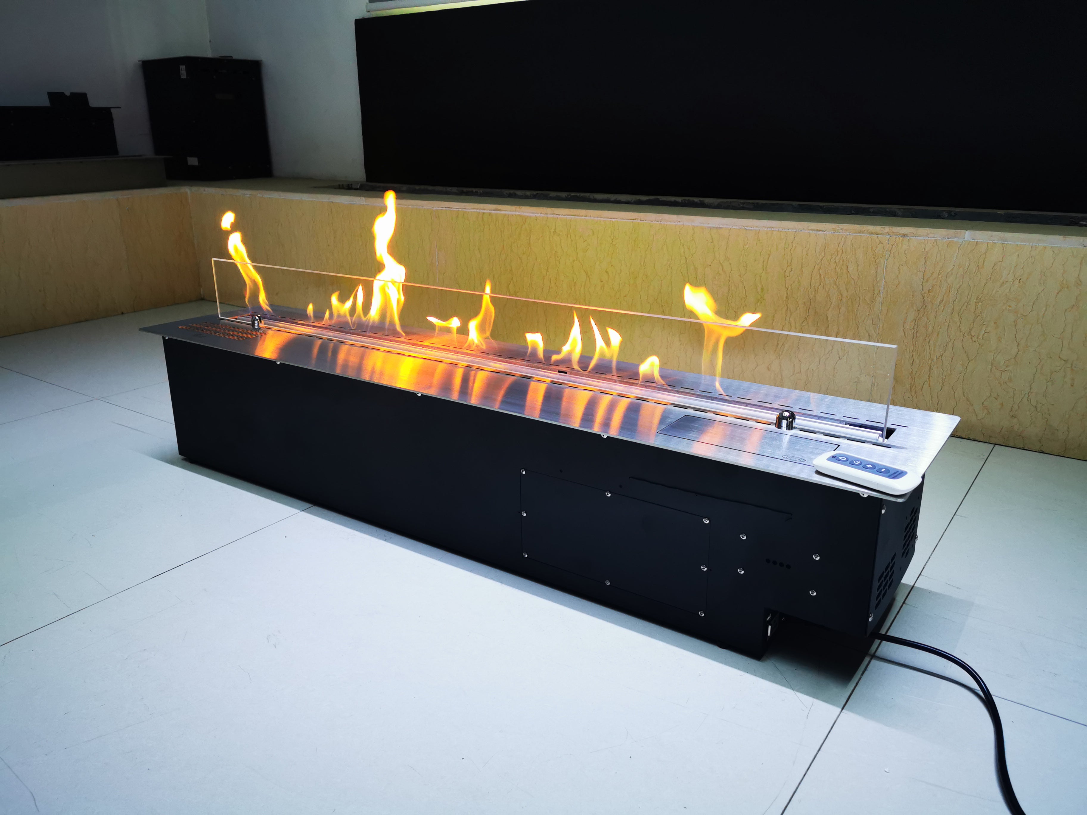 KT Smart Flame Fireplace – Adjustable Real Fire, Remote & App Control for Modern Homes
